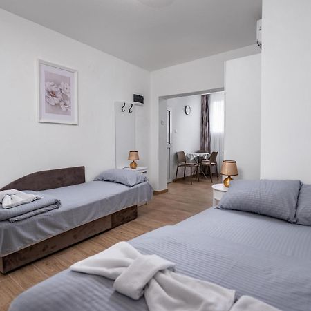 Apartmani Kaan 포드고리차 외부 사진