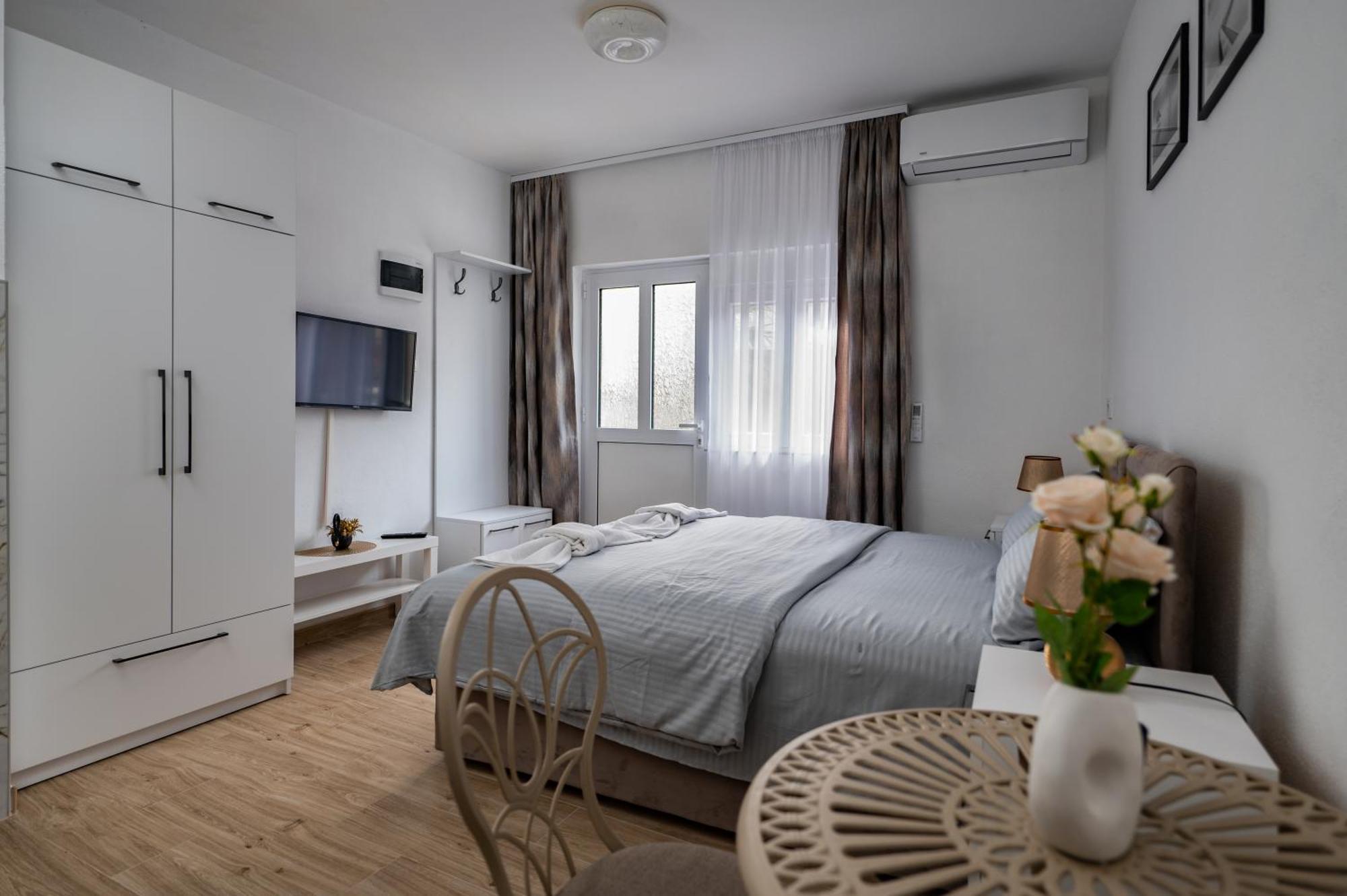 Apartmani Kaan 포드고리차 외부 사진