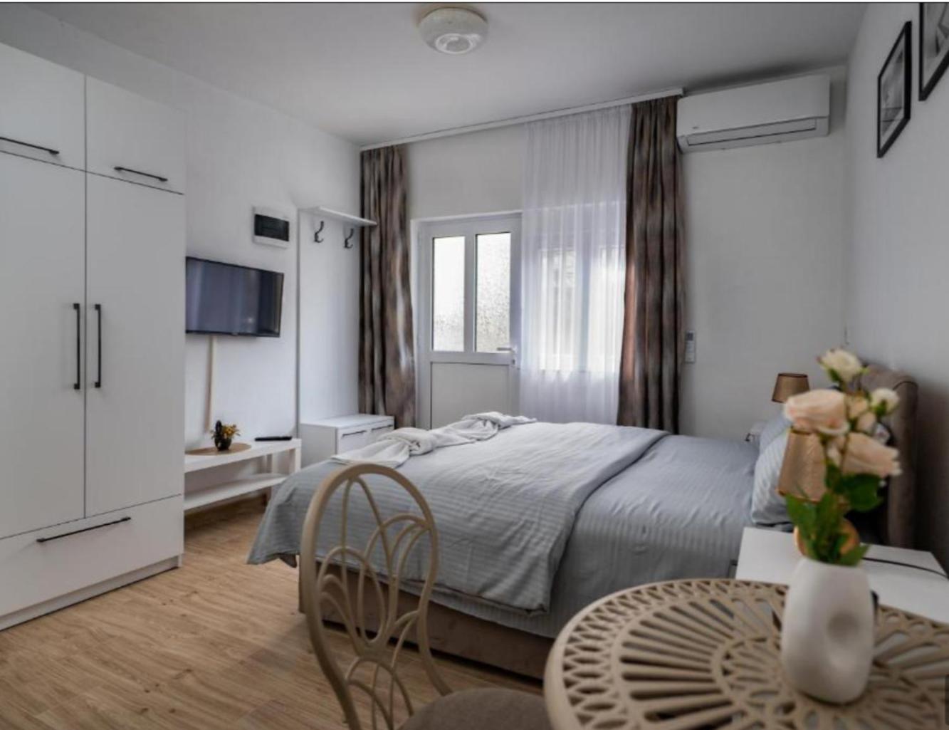 Apartmani Kaan 포드고리차 외부 사진